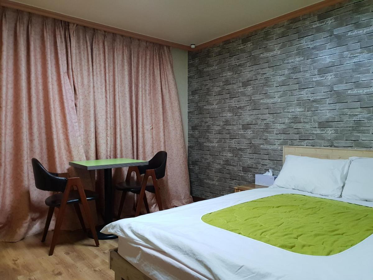 Green And Blue Hotel Pyeongchang Esterno foto